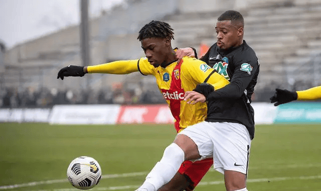 周五012法甲焦点!朗斯主场冲冠,昂热残阵保级,交锋8战不败碾压局?